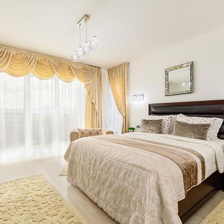 Luxury Apartment Avantgarden 3 Brassó Kültér fotó